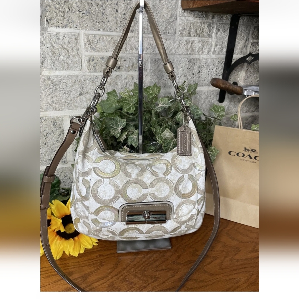 COACH Op Art Hobo